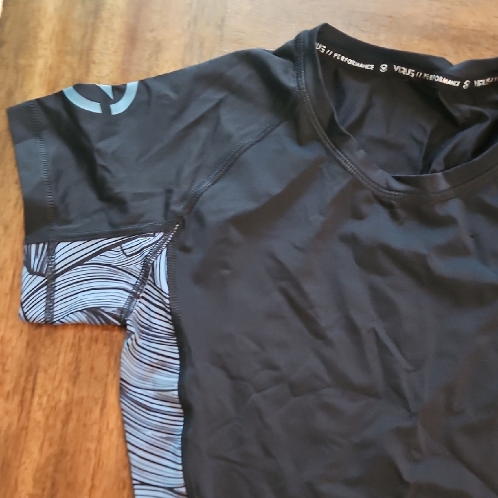 Black and Purple RashGuards - Picture 6 of 6